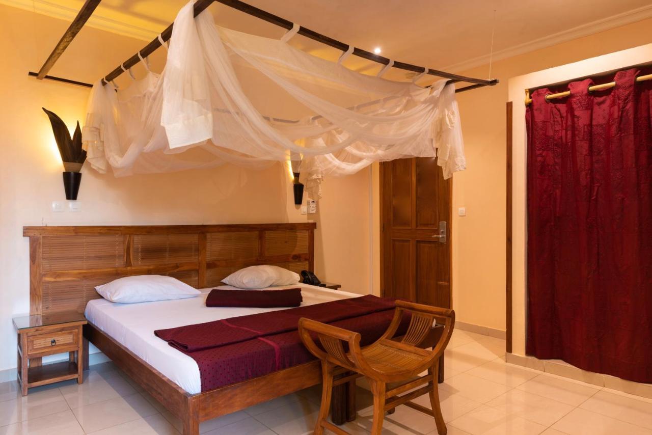 Le Lodge Des Almadies Дакар Екстериор снимка