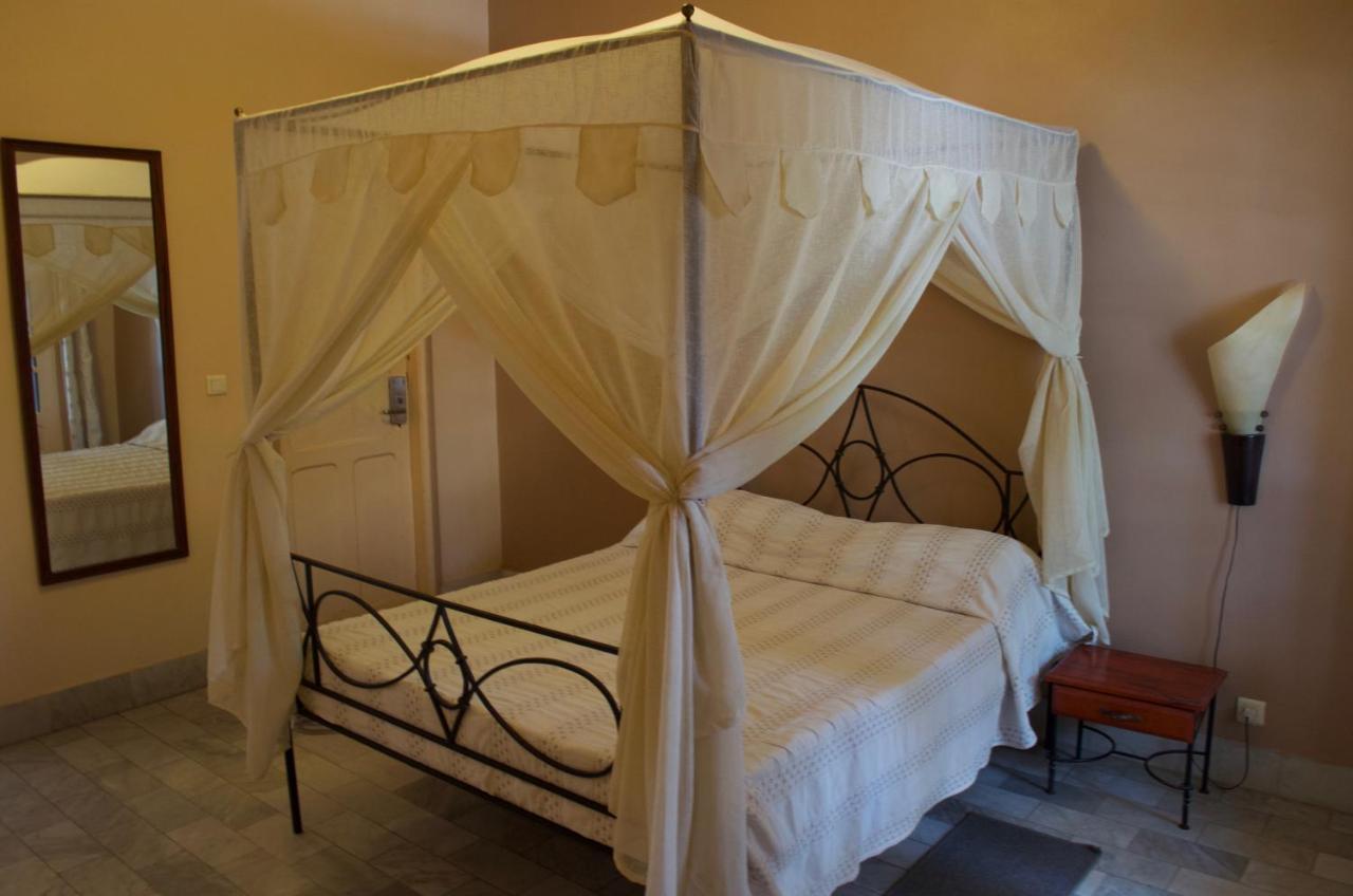 Le Lodge Des Almadies Дакар Екстериор снимка