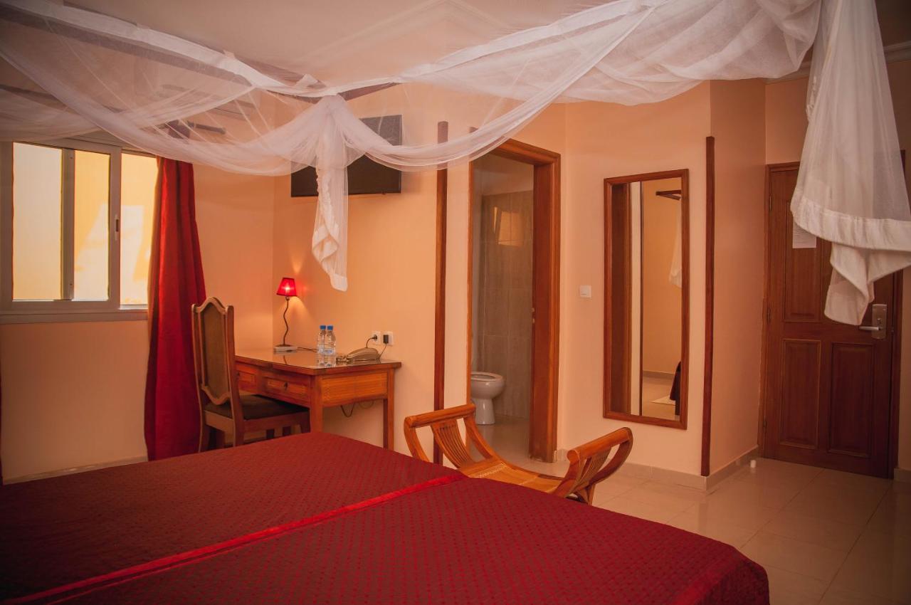 Le Lodge Des Almadies Дакар Екстериор снимка