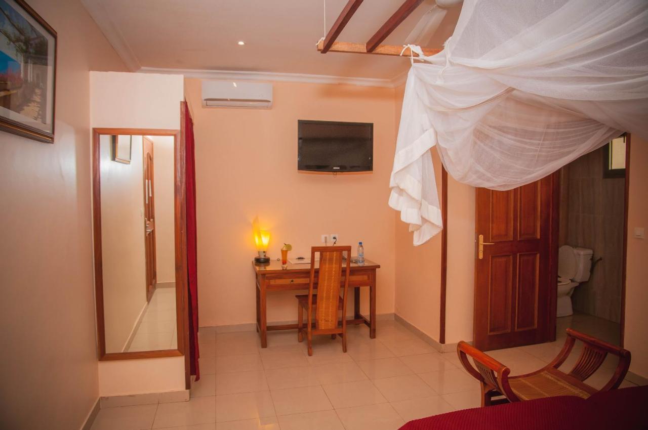 Le Lodge Des Almadies Дакар Екстериор снимка